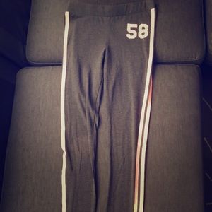 Legging with side stripes